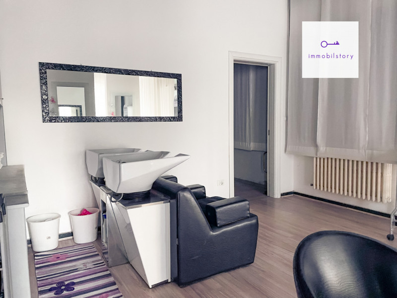 Ho il piacere di proporvi un negozio di 75mq, davvero speciale, situato in una posizione centrale...