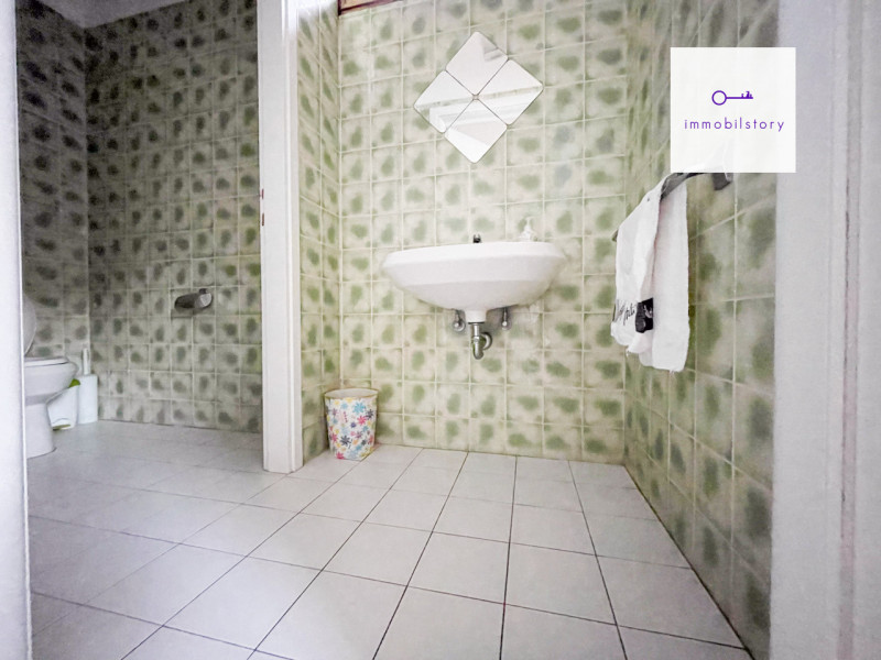 Ho il piacere di proporvi un negozio di 75mq, davvero speciale, situato in una posizione centrale...