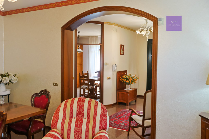 In una delle zone più apprezzate di Valsanzibio, all’interno di una via chiusa e riservata e conf...