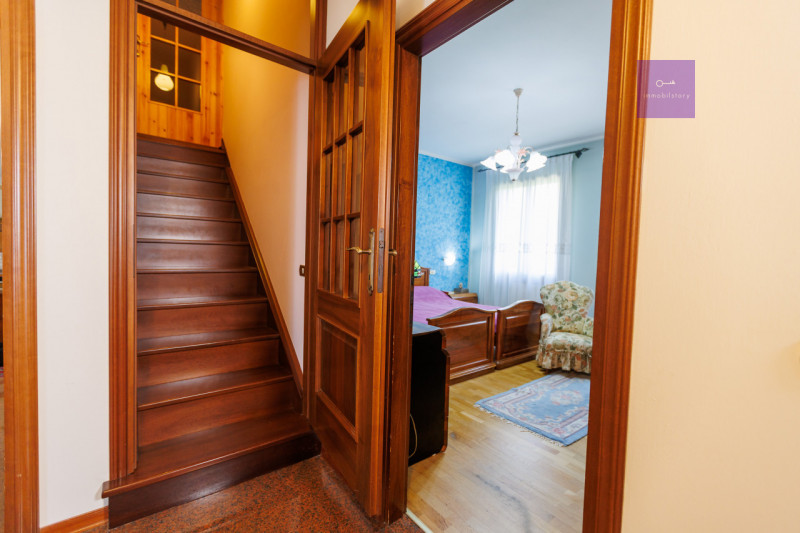 In una delle zone più apprezzate di Valsanzibio, all’interno di una via chiusa e riservata e conf...