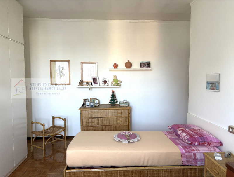 Situato nel cuore di Quinto di Treviso, presentiamo questo appartamento caratterizzato da spazi a...