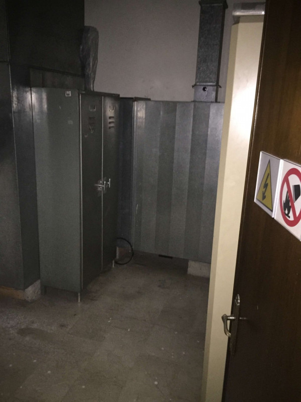 Vigonza Centro, Negozio Frontestrada, Mq 180 con doppi servizi, Uffici e Magazzino suddivisi, già...