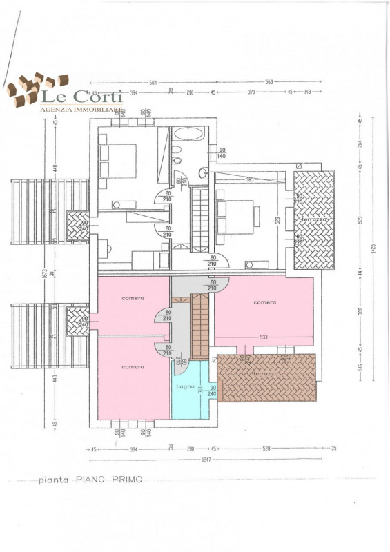 In posizione tranquilla ma comoda ai servizi, circondata dal verde, proponiamo porzione di bifami...