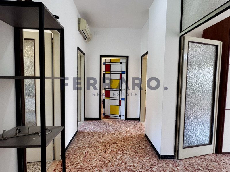 Treviso, zona San Lazzaro. Codice YA11

Stanza per studenti/studentesse in affitto a Treviso

Pro...