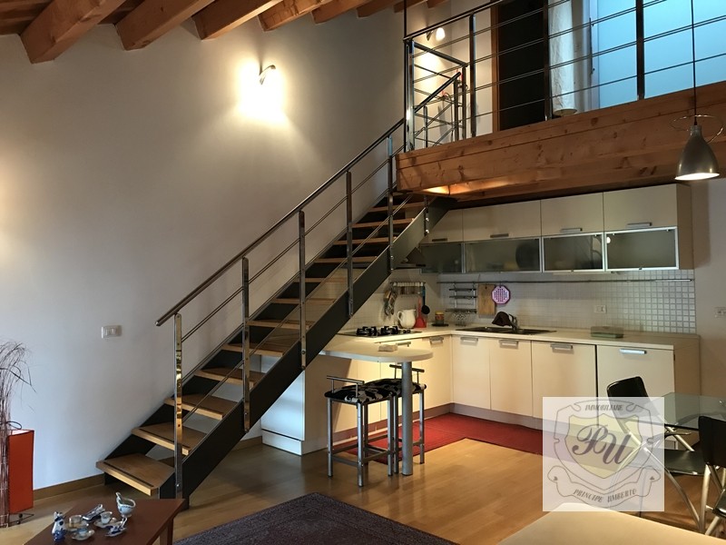Este Affitto Appartamento duplex