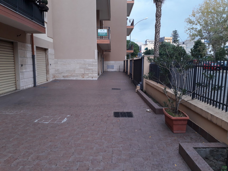 Reggio di Calabria Affitto Appartamento più di 5 locali