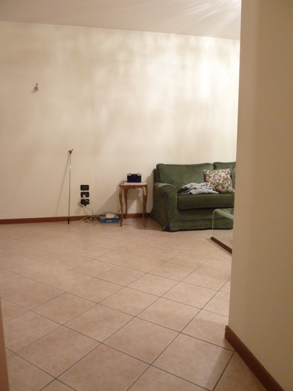 A Carità di Villorba (TV) proponiamo in affitto appartamento, al piano secondo e ultimo, servito ...