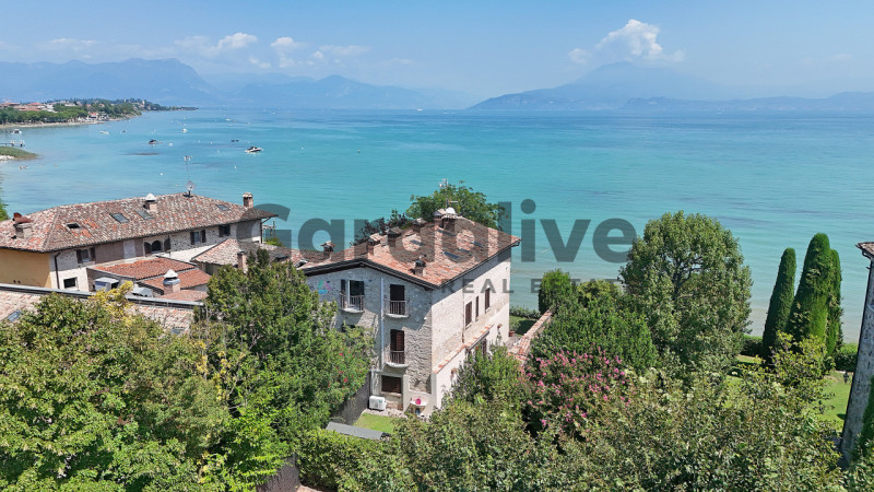 VENDITE Ville singole o a schiera a Sirmione – foto 1