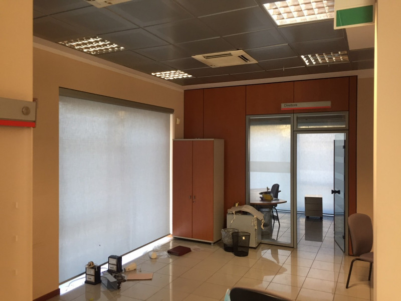 La locazione del negozio libero . 

Carico e scarico merci a pochi metri.

Piano terreno superfic...