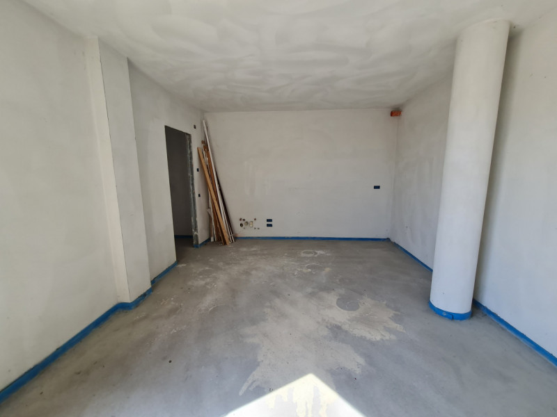 Attico con una superficie generosa di circa 290 mq sviluppati su due livelli ubicato in Corso Del...