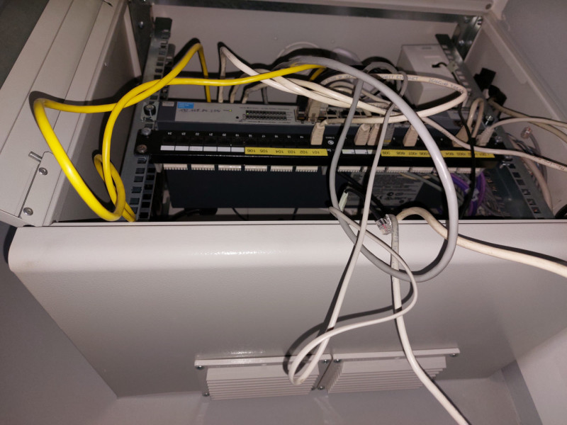 In zona centrale proponiamo ufficio ristrutturato di 97 mq. commerciali su piccolo stabile con 4 ...