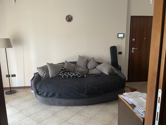 Oggi vi proponiamo una soluzione abitativa ideale per chi desidera abitare comodo al centro di Pi...