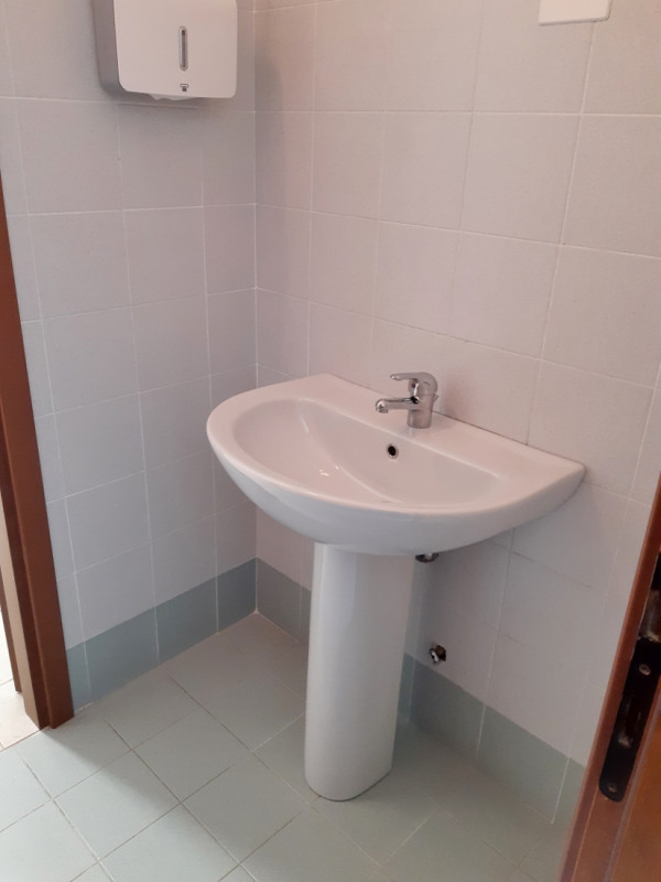 UFFICIO PIANO TERRA DI 253 MQ COMMERCIALI IN LOCAZIONE A VICENZA OVEST, ZONA SANT'AGOSTINO, POSTI...