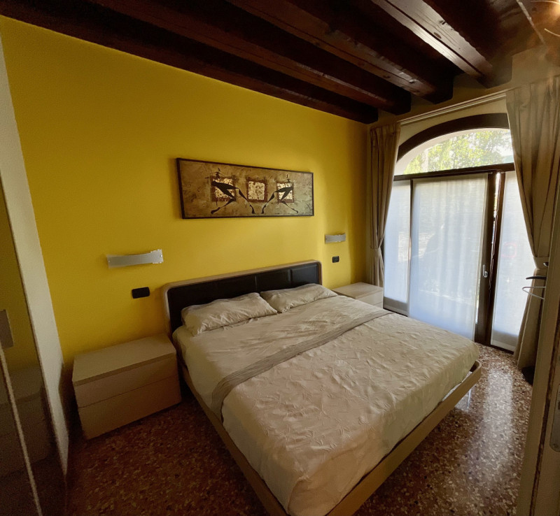Inserito all’interno di uno storico edificio completamente ristrutturato a due passi dalla Piazza...