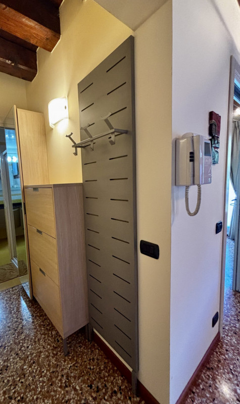 Inserito all’interno di uno storico edificio completamente ristrutturato a due passi dalla Piazza...
