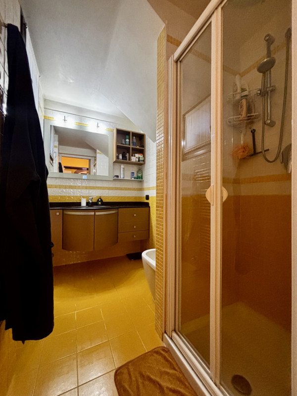 Inserito all’interno di uno storico edificio completamente ristrutturato a due passi dalla Piazza...
