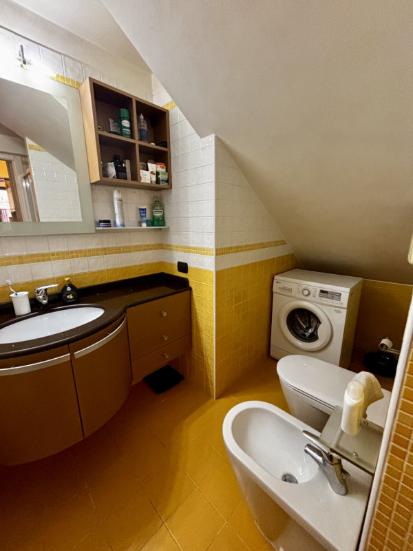 Inserito all’interno di uno storico edificio completamente ristrutturato a due passi dalla Piazza...