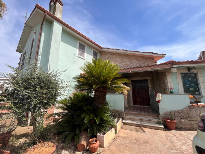 VENDITE Rustico e Casa a Anzio – foto 1
