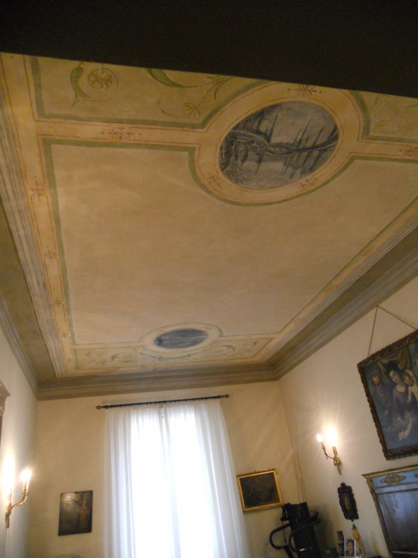 Nel prestigioso contesto del Centro Storico di Padova, proponiamo in affitto un esclusivo apparta...