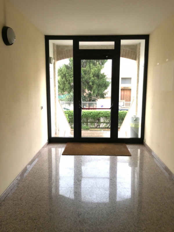 Padova – Zona Hotel Milano. A pochi passi dal centro storico di Padova, appena fuori dalle mura c...