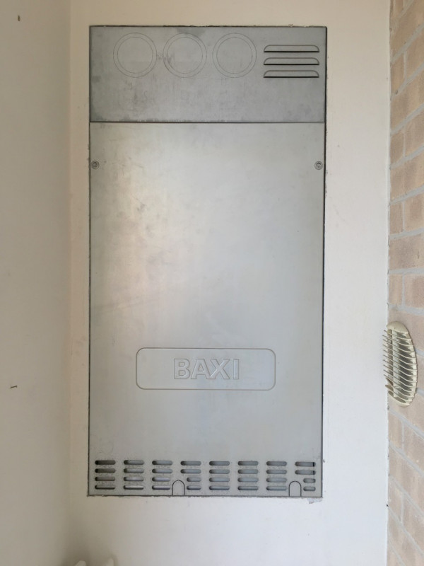 Padova – Zona Hotel Milano. A pochi passi dal centro storico di Padova, appena fuori dalle mura c...