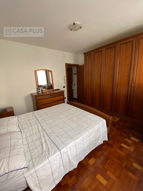 Proponiamo Mini appartamento ARREDATO a Galliera Veneta in zona comoda ai servizi. Posto al PIANO...