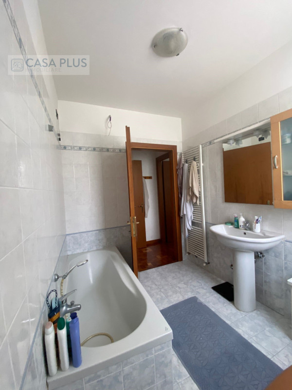 Proponiamo Mini appartamento ARREDATO a Galliera Veneta in zona comoda ai servizi. Posto al PIANO...