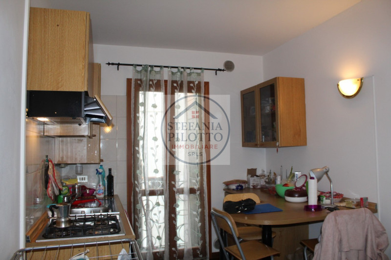 Padova centro, adiacenze via Dante - Stefania Pilotto immobiliare propone in vendita in esclusiva...