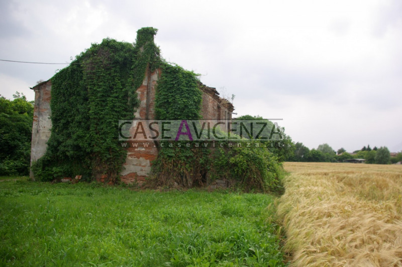 GRISIGNANO DI ZOCCO - NON SOGGETTO AD APE - RUSTICO DA RISTRUTTURARE COMPLETAMENTE DI 726 MC. SU ...