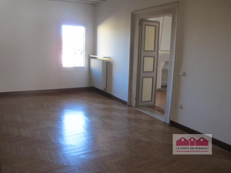 DISPONIBILE DA LUGLIO 2026 - SAN BIAGIO: AFFASCINANTE APPARTAMENTO QUADRICAMERE DI CIRCA 270 MQ. ...