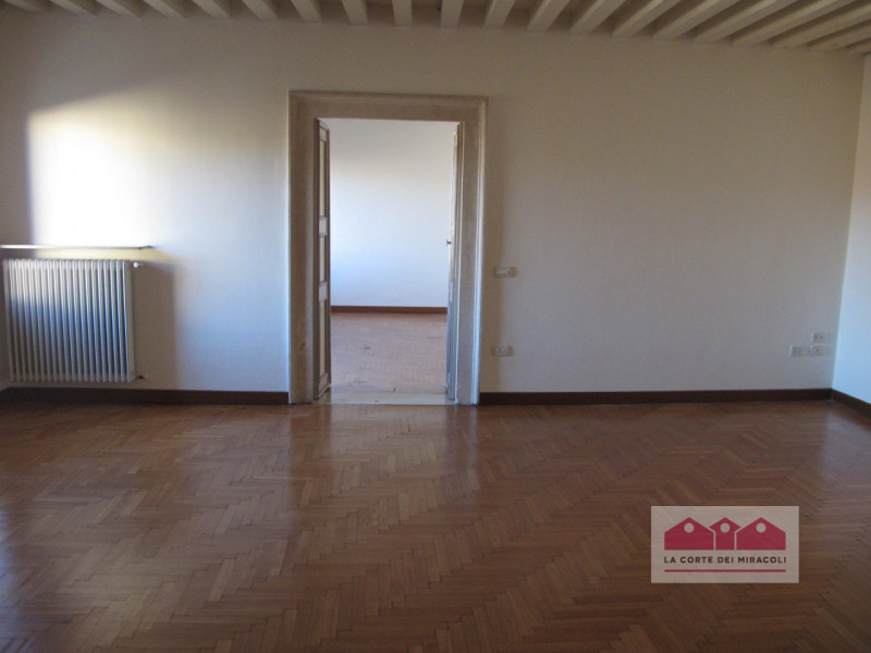 DISPONIBILE DA LUGLIO 2026 - SAN BIAGIO: AFFASCINANTE APPARTAMENTO QUADRICAMERE DI CIRCA 270 MQ. ...