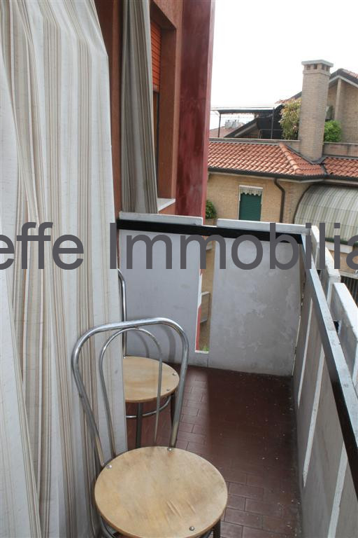 Disponibile da metà luglio, in posizione servita, nei pressi dell'ospedale Sant'Antonio, bilocale...