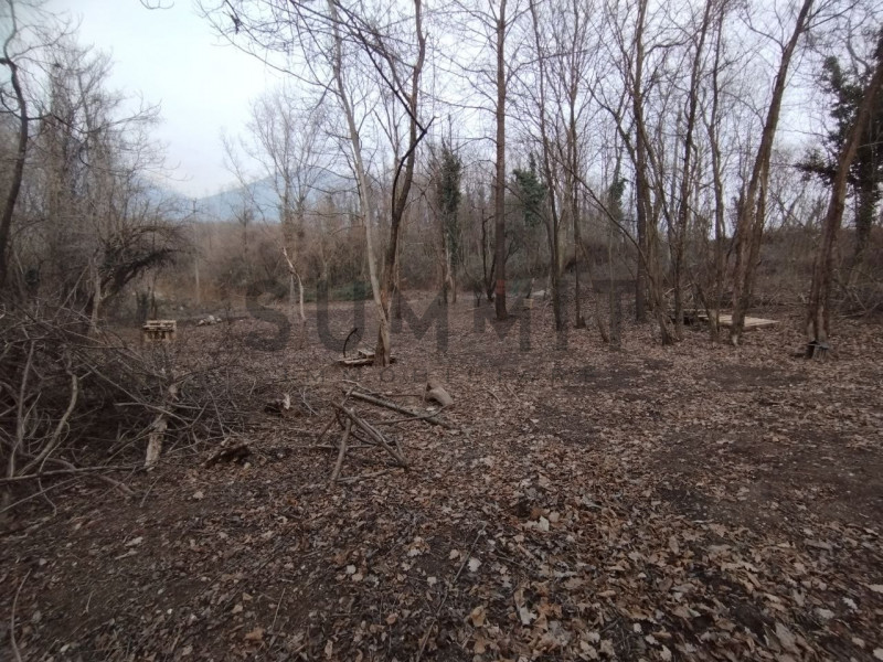 COGOLLO DEL CENGIO : Vicino al corso Astico proponiamo TERRENO di 1.292 mq adibito a prato più TE...