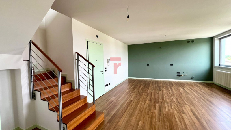 Limena zona direzionale- commerciale: proponiamo in locazione un ufficio  di rappresentanza, posi...