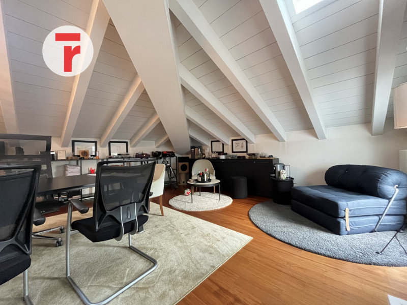 Limena Centro:
Proponiamo in locazione un ufficio direzionale di rappresentanza, posizionato all'...