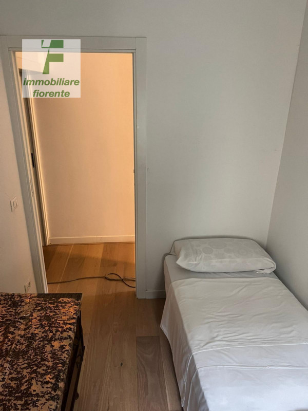 IN QUARTIERE RESIDENZIALE...APPARTAMENTO DI 50 MQ AL PIANO PRIMO...COMPLETAMENTE RISTRUTTURATO A ...