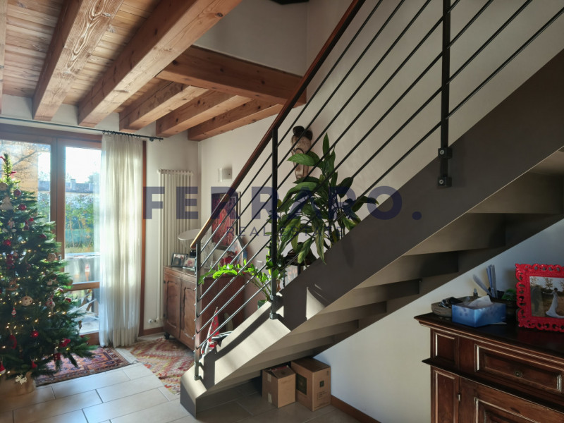 Paese, Castagnole – Codice YA4

In un affascinante contesto residenziale storico, all’interno di ...