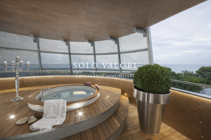 Lignano Sabbiadoro Vendita Appartamento quadrilocale