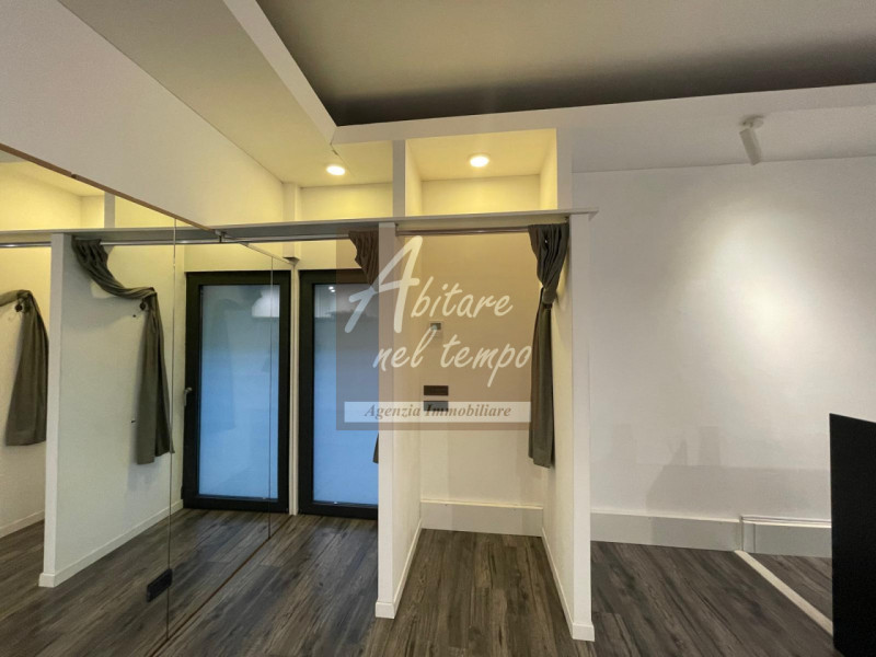 CITTADELLA - CENTRO STORICO - VIA GARIBALDI

Proponiamo in locazione un bellissimo negozio vetrin...