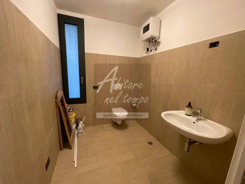 CITTADELLA - CENTRO STORICO - VIA GARIBALDI

Proponiamo in locazione un bellissimo negozio vetrin...