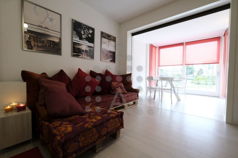 In recente palazzina al confine tra Abano Terme e Montegrotto, a 950 m dal Policlinico di Abano, ...