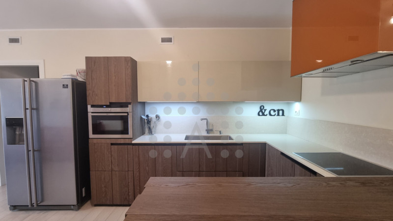 In recente palazzina al confine tra Abano Terme e Montegrotto, a 950 m dal Policlinico di Abano, ...