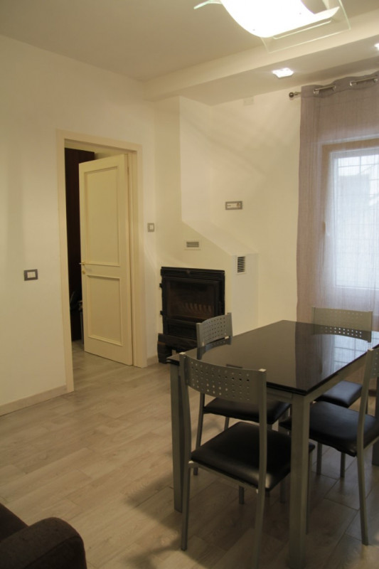 LONGARA. Non ti piace l'idea di vivere in condominio? Hai sempre sognato una casetta anche piccol...