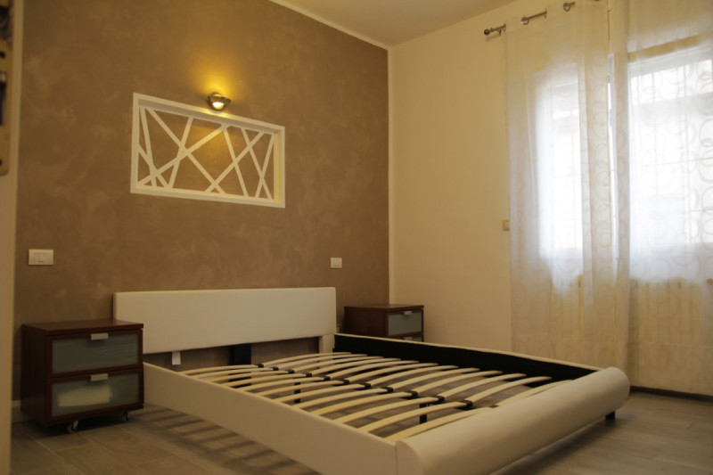 LONGARA. Non ti piace l'idea di vivere in condominio? Hai sempre sognato una casetta anche piccol...