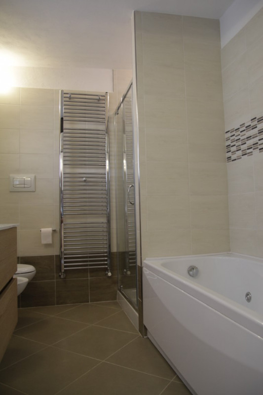 LONGARA. Non ti piace l'idea di vivere in condominio? Hai sempre sognato una casetta anche piccol...