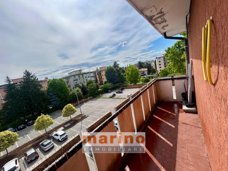 VIA FACCIOLATI (fronte Ospedale S. Antonio)
Appartamento arredato PER UNA PERSONA, ultimo piano c...
