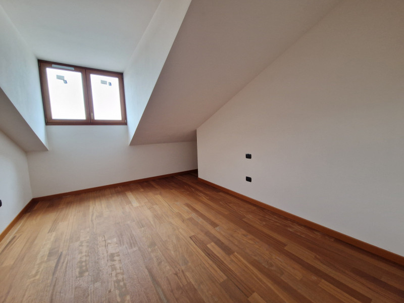 Zona tranquilla, ad un passo da tutti i servizi. Immobile di recente edificazione mai abitato. Di...