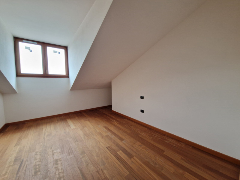 Zona tranquilla, ad un passo da tutti i servizi. Immobile di recente edificazione mai abitato. Di...