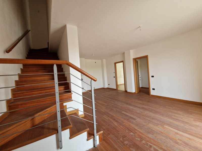 Zona tranquilla, ad un passo da tutti i servizi. Immobile di recente edificazione mai abitato. Di...