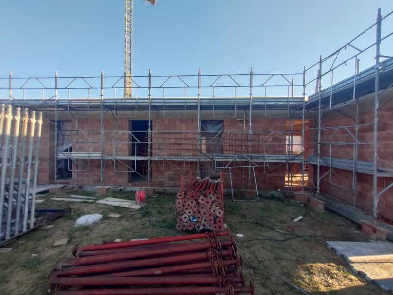 Longare. ULTIMA VILLETTA. La semplicità è sempre bella. Ed è con questa prerogativa che abbiamo p...